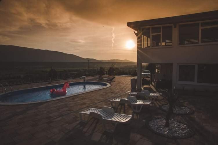 Villa Vanesa Bihac Bagian luar foto